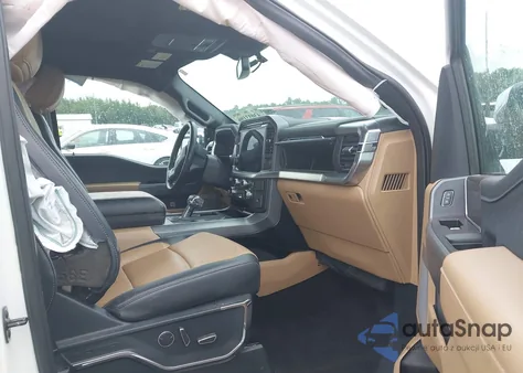 2021 Ford F-150 Lariat z USA, uszkodzony, nr VIN 1FTFW1E54MFB55690